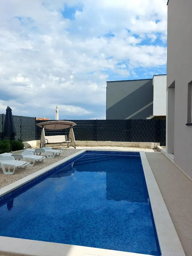 Modern Apartment With Swimming Pool Kastela 0*,  Croatia