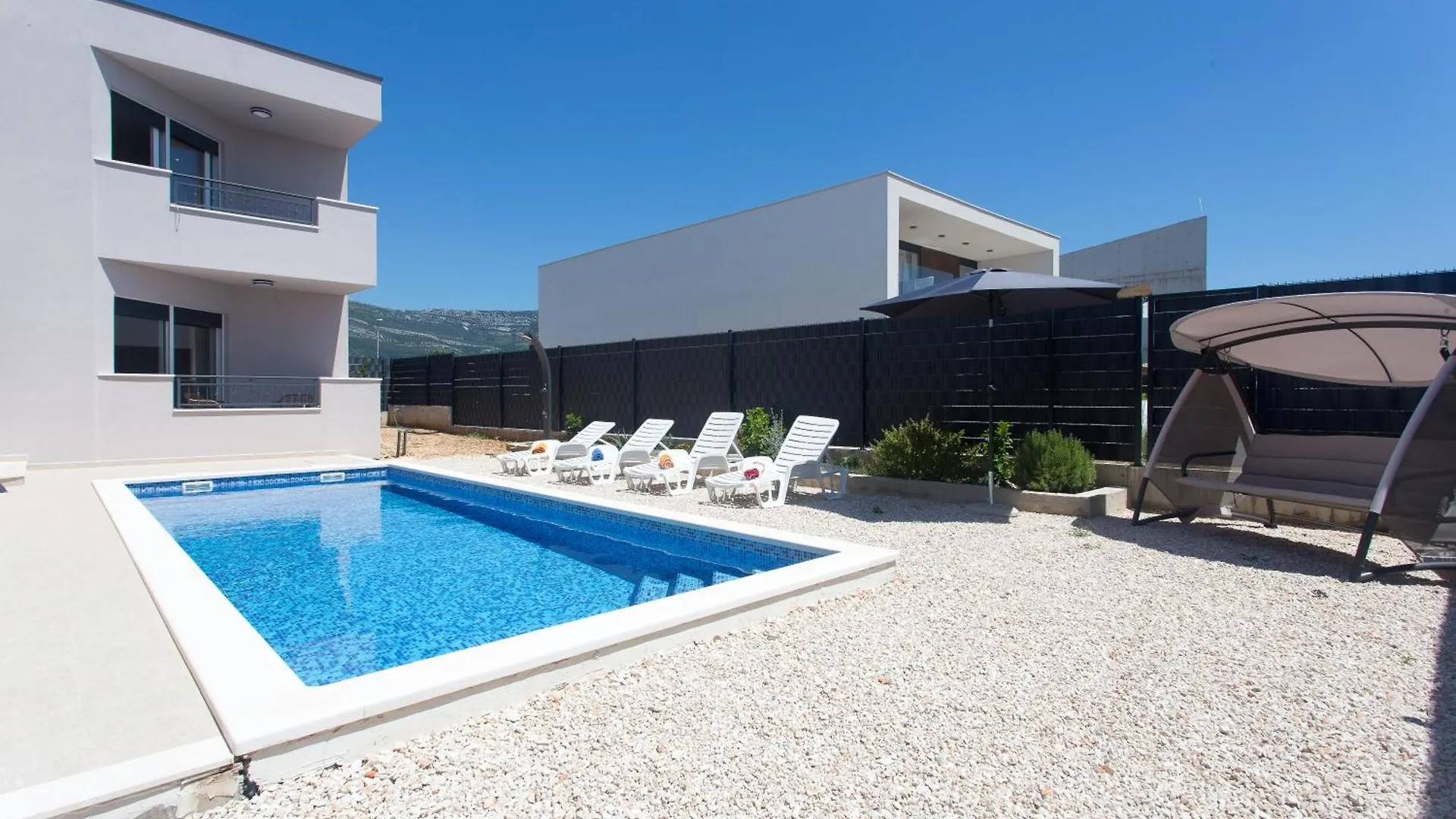 Modern Apartment With Swimming Pool Kastela 0*,  Croatia